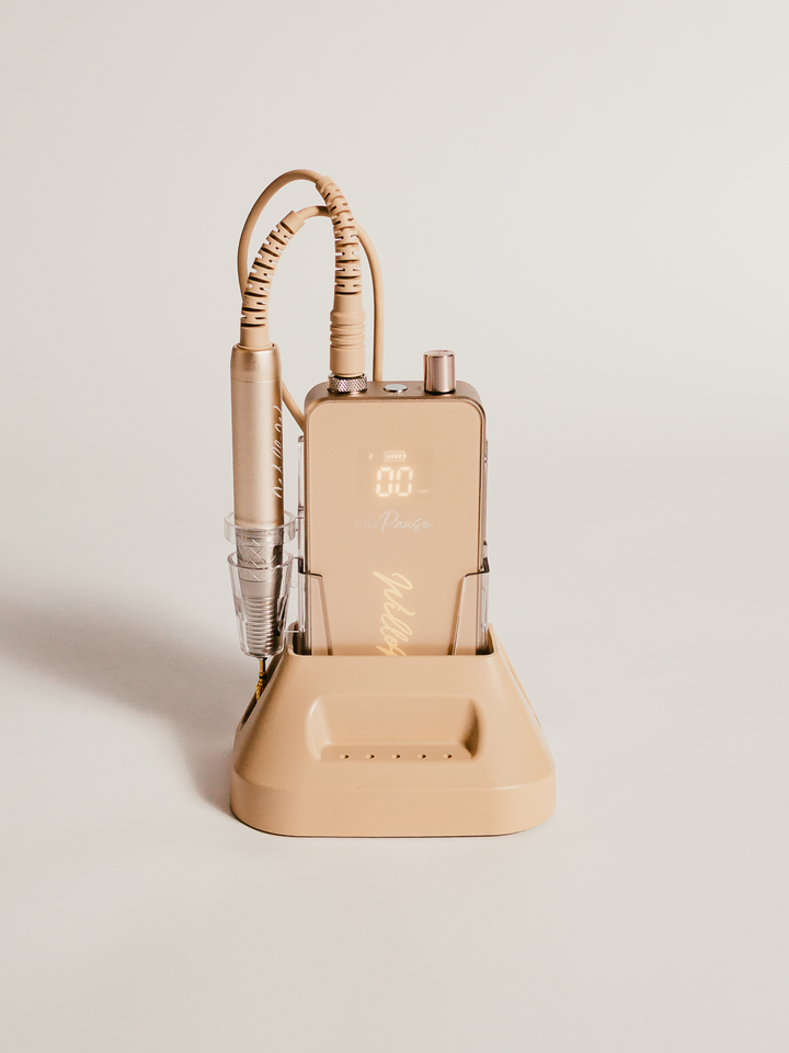 Willow E-file Pause Nude