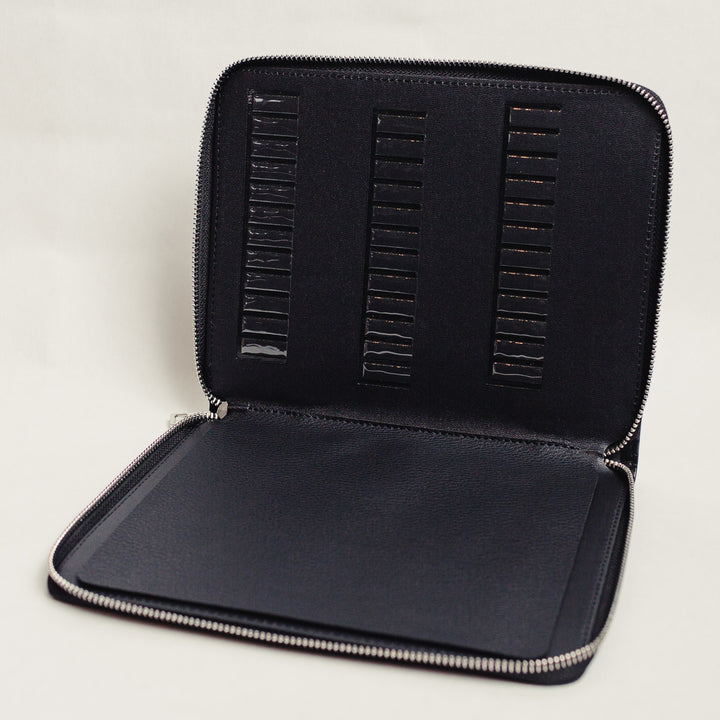 Willow Bit Book - Black